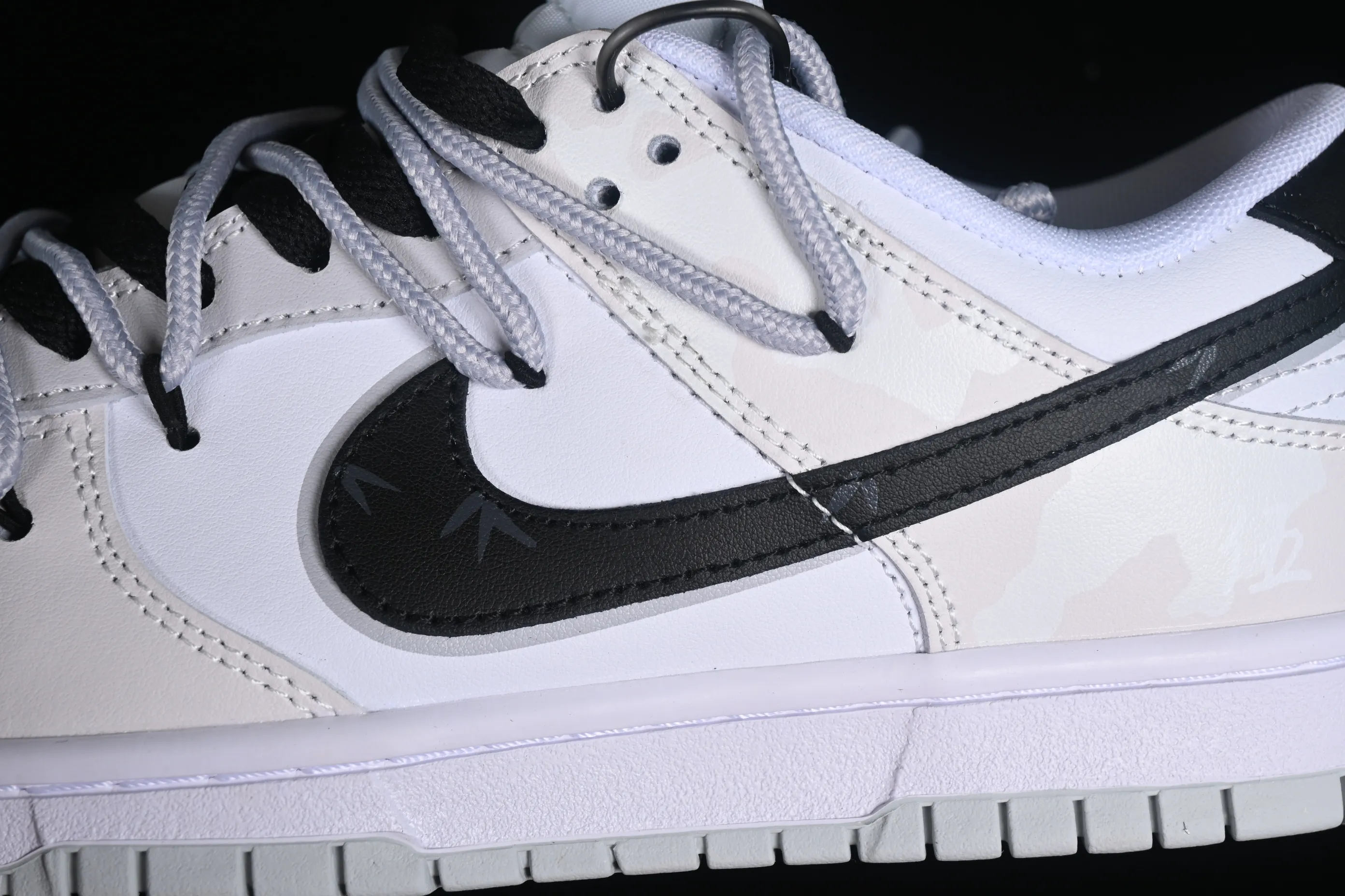 All Categories Nk SB Dunk Series Nk SB Dunk Low Low-top sneakers Nk Dunk Low New Chinese style Chinese style asparagus gray camouflage Gray SB strap low-top casual sneakers DV0831-101